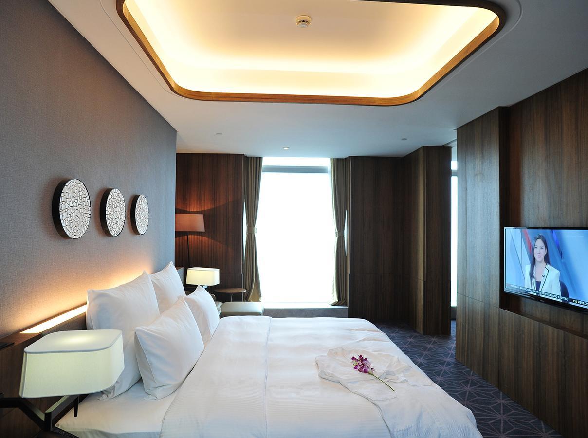 Chongqing The Lotus Hotel Exterior foto